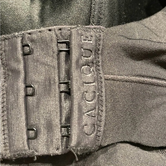 Cacique size 42C black wireless bra - Picture 4 of 4